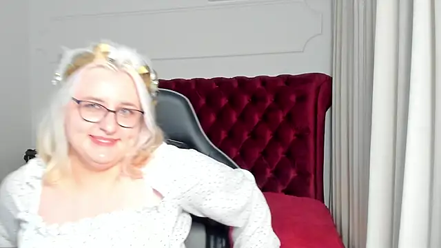 Chat +18 de LioraArdyn ao vivo