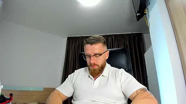 Findom_guy: вебкам-шоу
