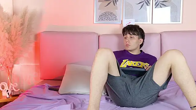 Онлайн чат XXX JazMaxxx