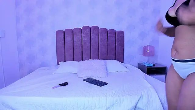 Jade_Rossee – webcam-show