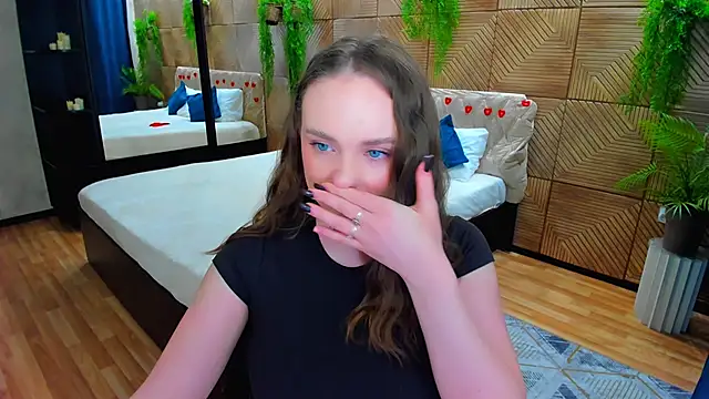 TrueReincarnation Live XXX Chat