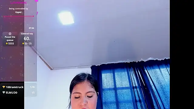 Chat XXX ao vivo de Nikkibounce