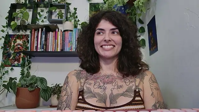 Chat XXX en directo de TaliMajesty