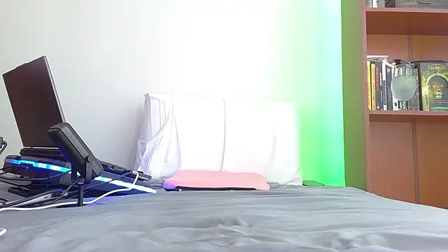 XXX chat uživo modela cristo_master