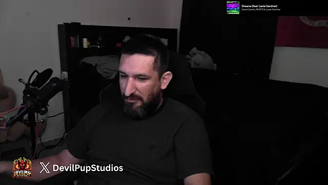 DevilPup75_: απευθείας συνομιλία ΧΧΧ