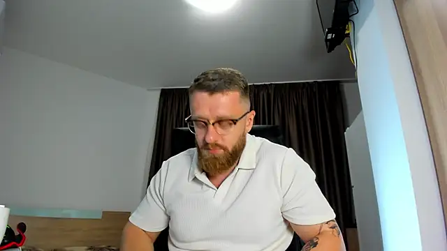 Webkamerová show Findom_guy