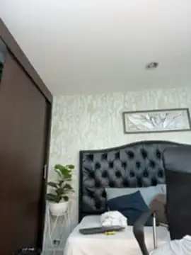 Chat +18 de Lander_Cruz ao vivo