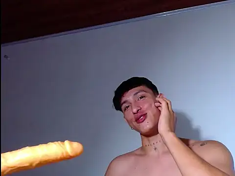 rowanbig – Naživo XXX chat