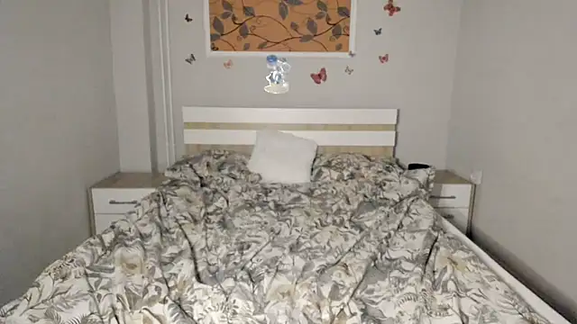 XXX chat uživo modela Rebeka2589