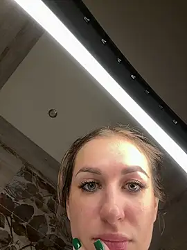 XXX chat uživo modela Adelina_Langoria