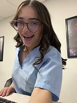 Sweet_Milaa1 라이브 XXX 채팅
