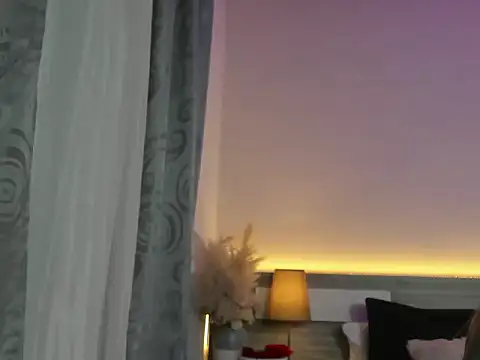 ZarahFoxx Live XXX Chat