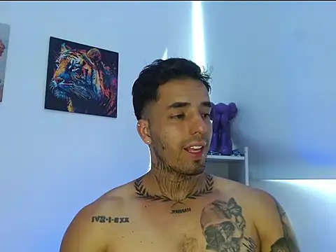 Jacobb_Phoenix Show in webcam