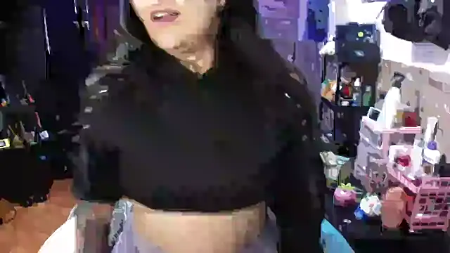 Chatroom XXX en direct de AngelaQueen_