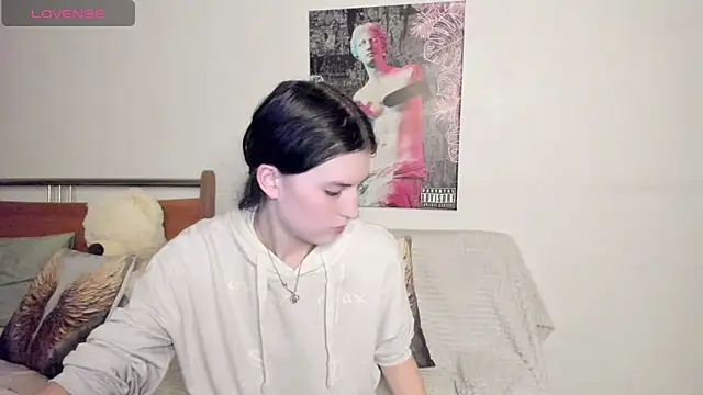 Chat +18 de Kira_Devi ao vivo