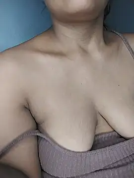 Karin_39 Chat XXX in diretta