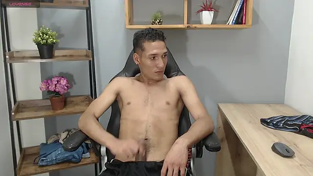 Thomas_Corso Live XXX Chat