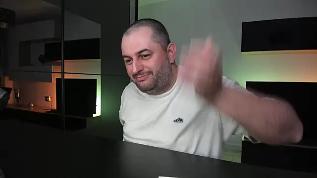DravenPeak Chat XXX in diretta