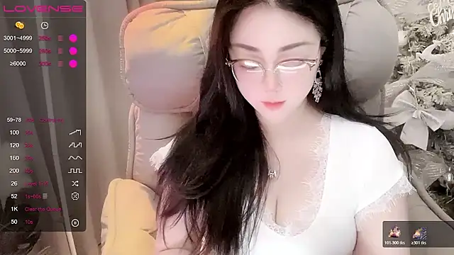 צ'אט XXX בשידור חי של Monica-666888-