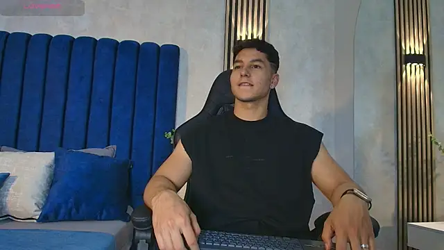 Noah_Clarkk XXX чат на живо