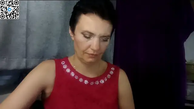 HotMamaQueen234 Chat XXX in diretta