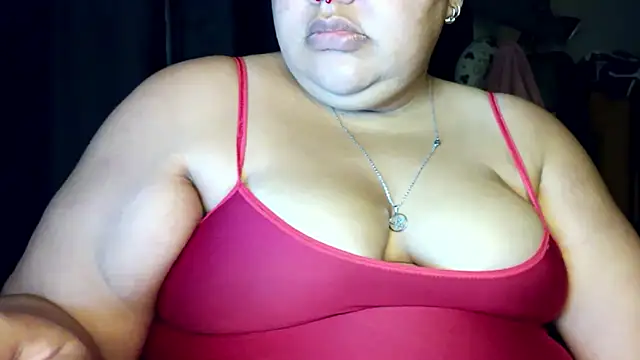 Онлайн чат XXX xlatinastar