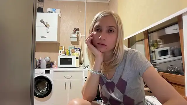 Онлайн чат XXX AngelJeni