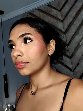 Scarlett-Banner Live XXX-chat