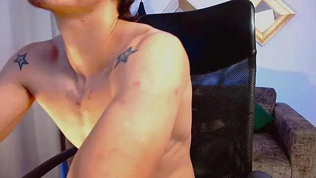 แชท XXX สดของ AxelFalconn