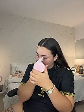 ava_blue Adlı Modelin Canlı XXX Sohbeti