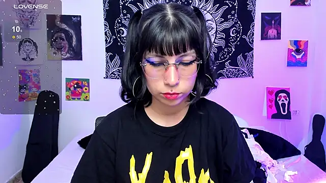 Rose_72 লাইভ XXX চ্যাট