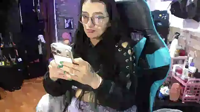 AngelaQueen_ Adlı Modelin Canlı XXX Sohbeti