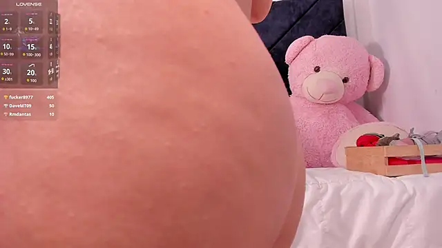 Chat XXX Live khloe_cutee