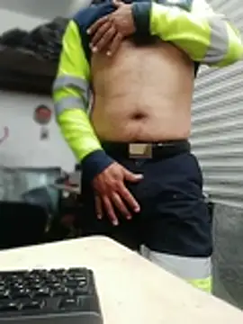 XXX chat uživo modela 3YACULACION