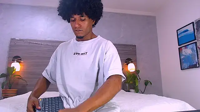 Dilan_Hall Adlı Modelin Canlı XXX Sohbeti