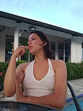 Kitty_San_xXx Adlı Modelin Canlı XXX Sohbeti