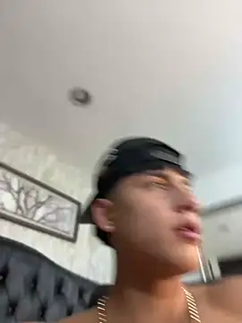 Lander_Cruz 라이브 XXX 채팅