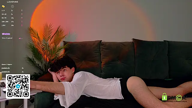 moon_Gloww Chat XXX in diretta