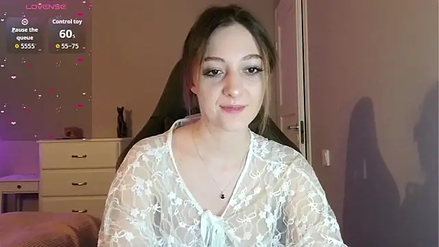 white_liillyy Adlı Modelin Canlı XXX Sohbeti
