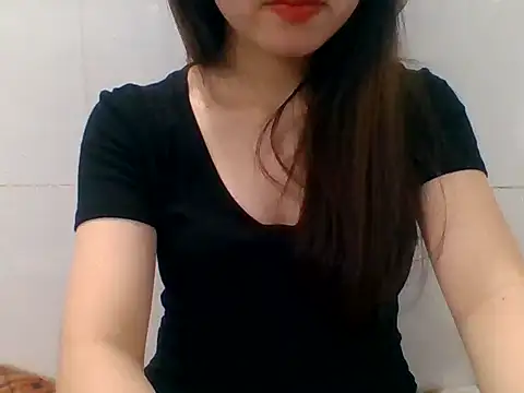 kiraa-007's Live XXX Chat
