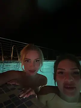 EvieEvans Adlı Modelin Canlı XXX Sohbeti