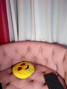 SamaraDesire Adlı Modelin Canlı XXX Sohbeti