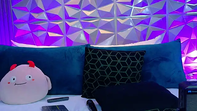 AshleyBaker1 Live XXX-Chat
