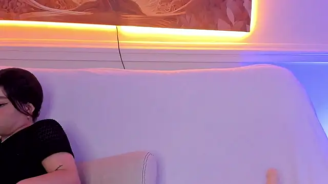 meloddy_rouss_'s Live XXX Chat