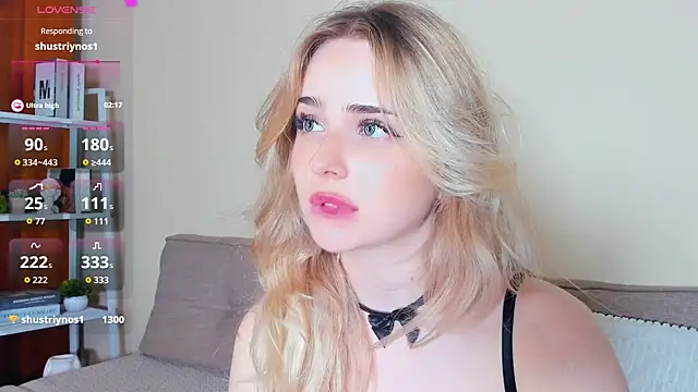 PorcelainBun's Live XXX Chat