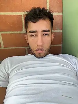 Chat +18 de liam_bronw ao vivo