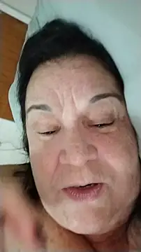Živý XXX chat Yaya_Mineira