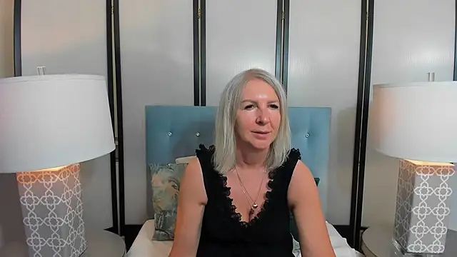 XXX chat uživo modela EricaTop