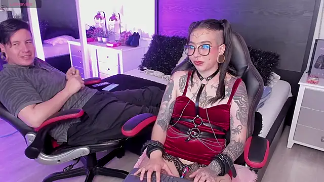 Czat XXX na żywo – inkedsinners_