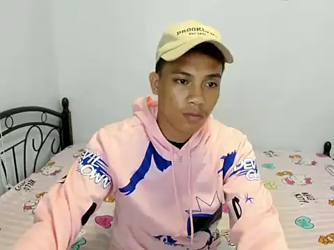 urfucker_vinz's Live XXX Chat